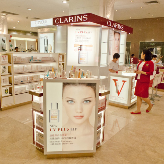 : : RETAIL FIT-OUT : : Clarins Takashimaya Singapore