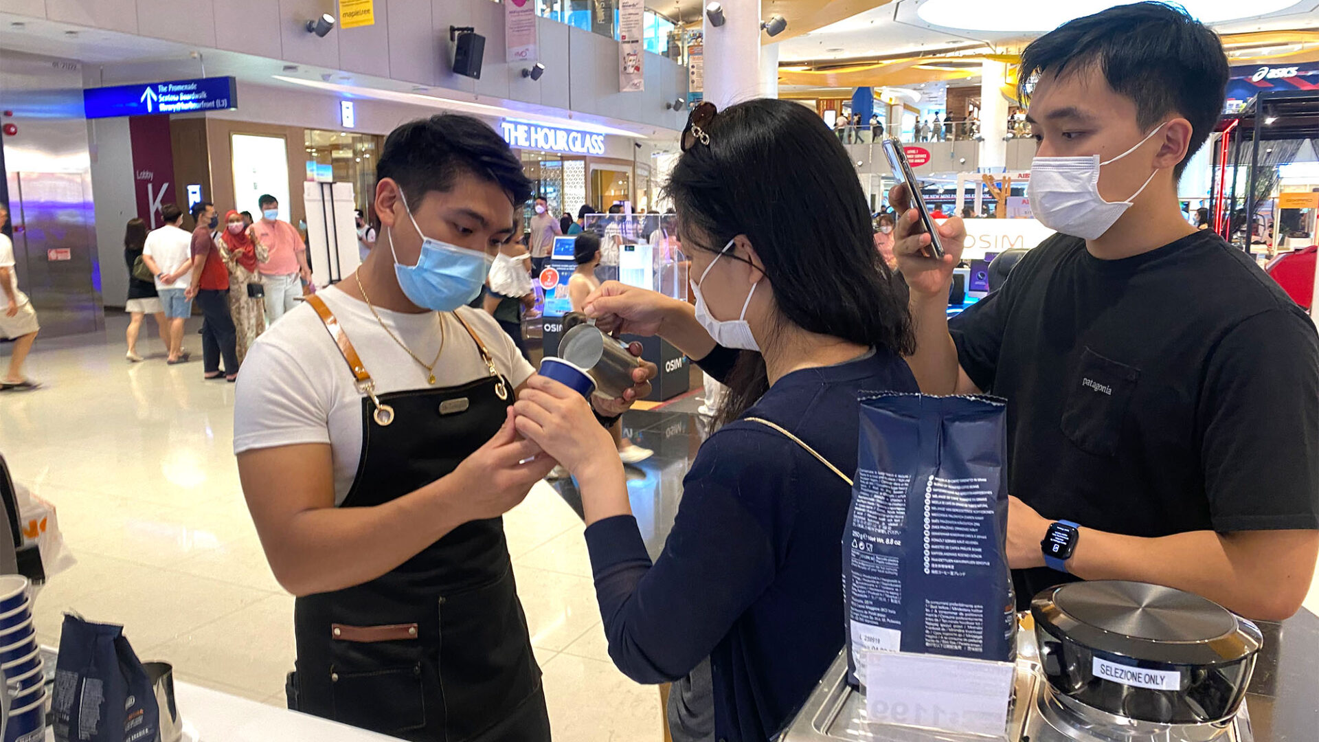 :: Hands-On Session :: De'Longhi The Fresh Beans Coffee Bar at VivoCity