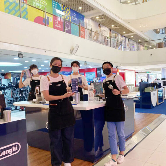 Brand Activations & Experiences :: Event Crew :: De'Longhi The Fresh Beans Coffee Bar at Parkway Parade