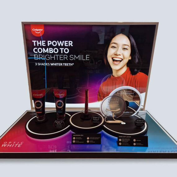 Merchandising & Shop Displays Colgate Optic White Display